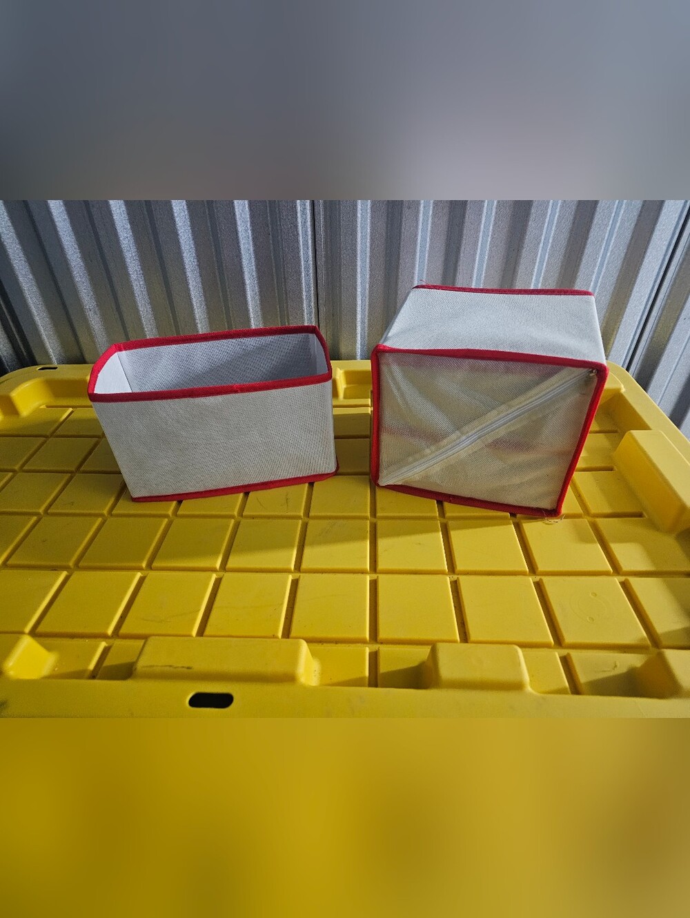 Hello Kitty Red and White Organizers - Picture 2 of 5